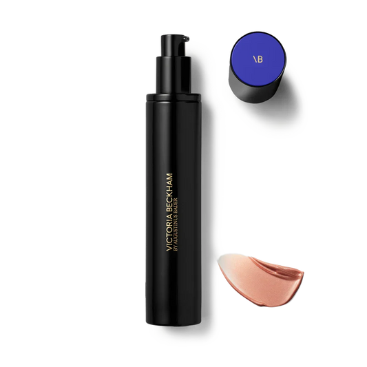 The Cell Rejuvenating Illuminator · Iluminador de skincare