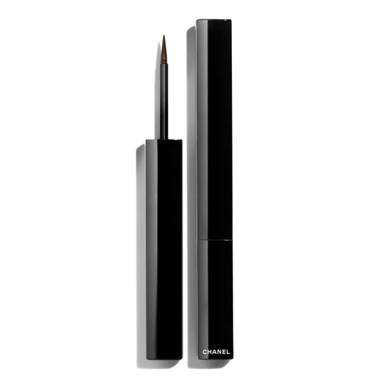 LE LINER DE CHANEL · Delineador líquido