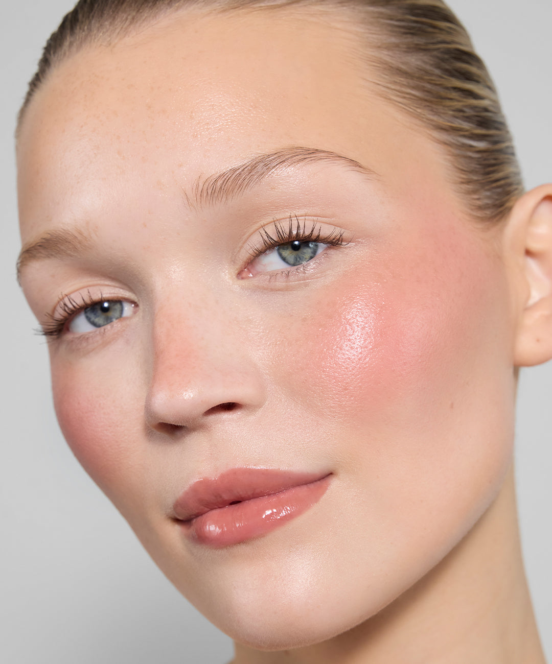 Cream Blush · Rubor en crema