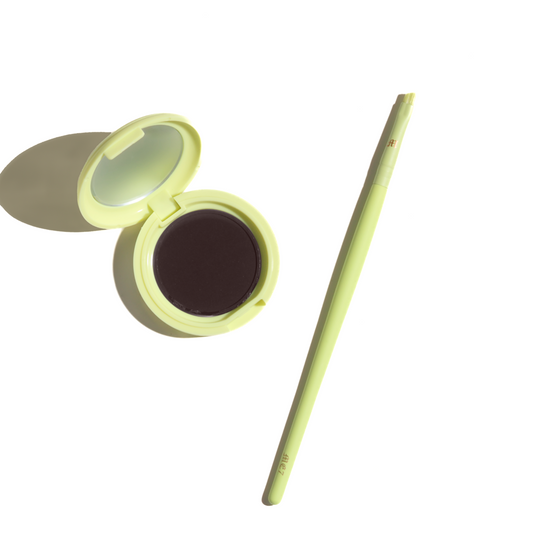 Cake Eyeliner · Delineador al agua