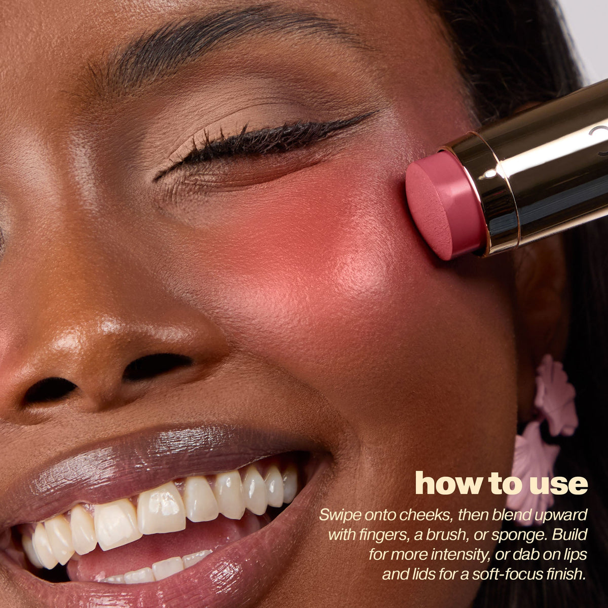 Blurring Blush Stick · Rubor en barra