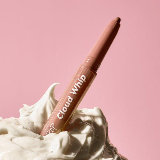 Cloud Whip · Delineador de labios difuminado