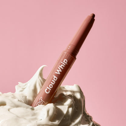 Cloud Whip · Delineador de labios difuminado