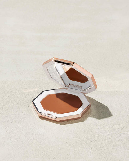 Cheeks Out · Bronceador en crema