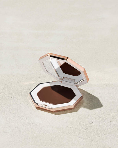 Cheeks Out · Bronceador en crema