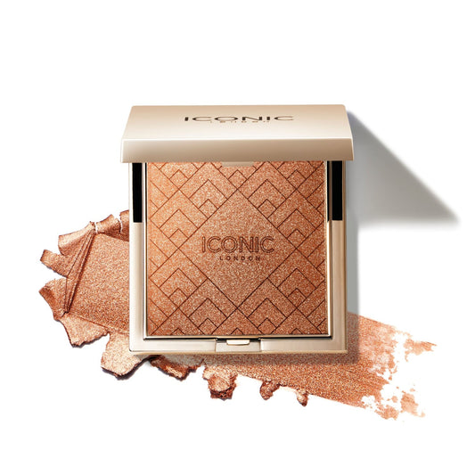 Kissed By The Sun · Bronceador, rubor e iluminador 3 en 1