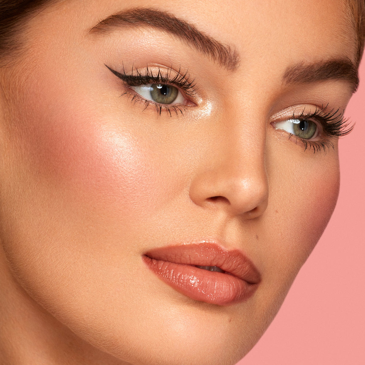 Fuller Pout · Delineador escultor de labios