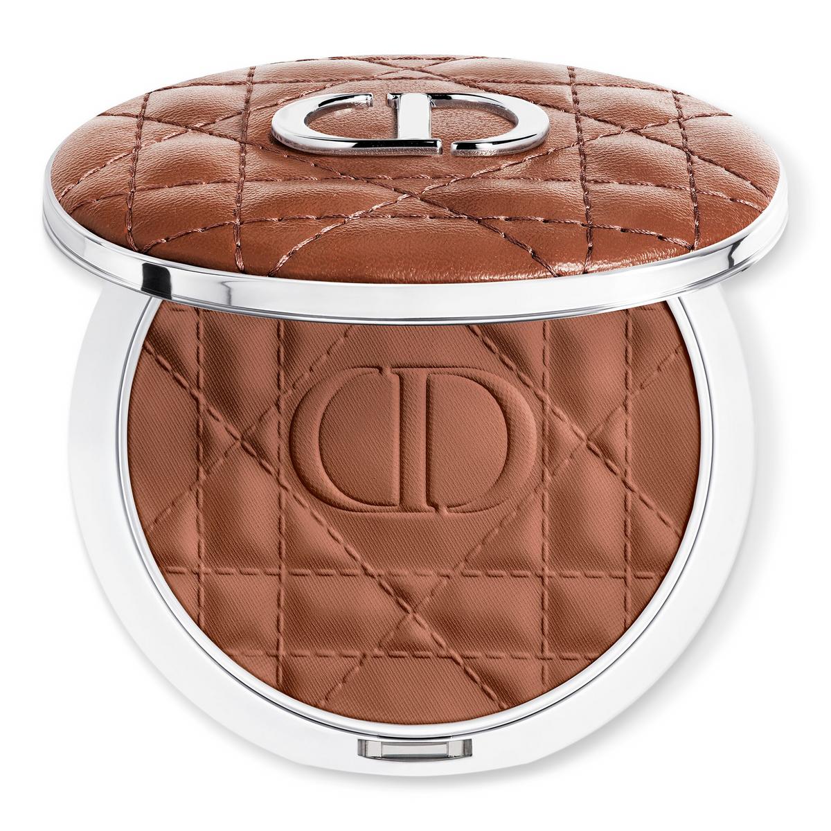 Forever Nude Bronze · Bronceador en polvo