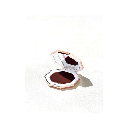 Cheeks Out · Bronceador en crema