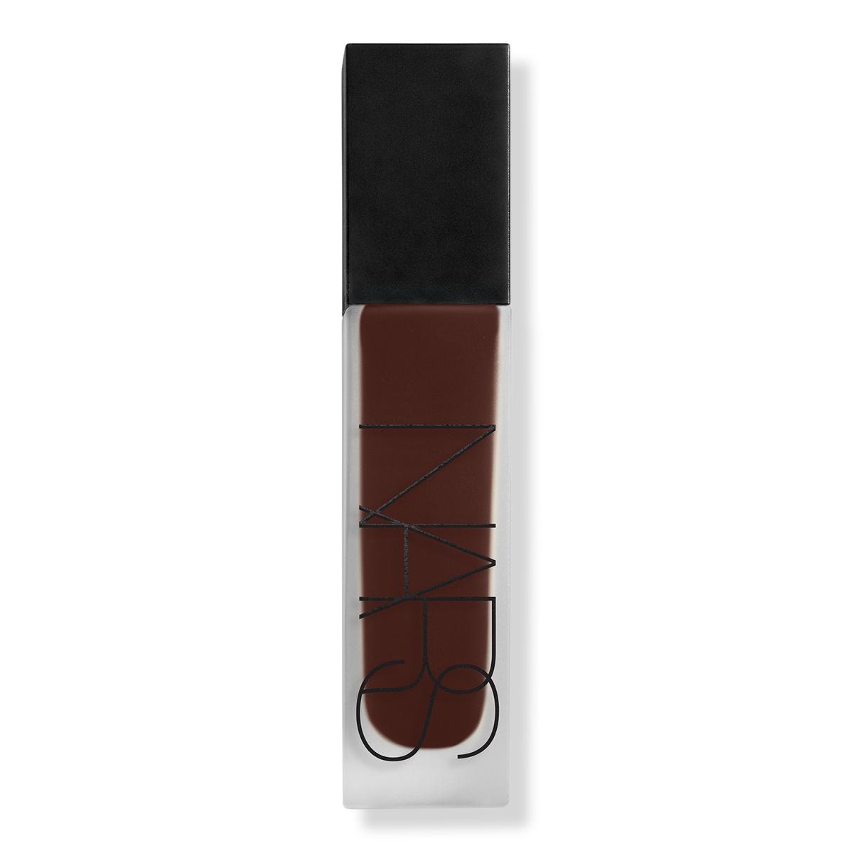 Natural Matte Longwear · Base mate 24 horas
