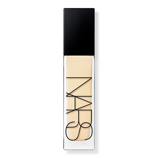 Natural Radiant Longwear · Base luminosa de larga duración